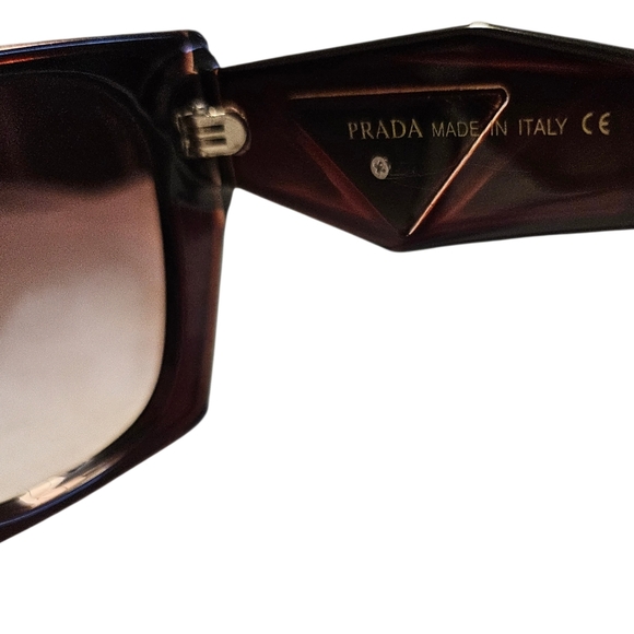 NWT✨PRADA✨Authentic Bordeaux Brown Sunglasses with Gold Iconic Logo - Picture 14 of 16